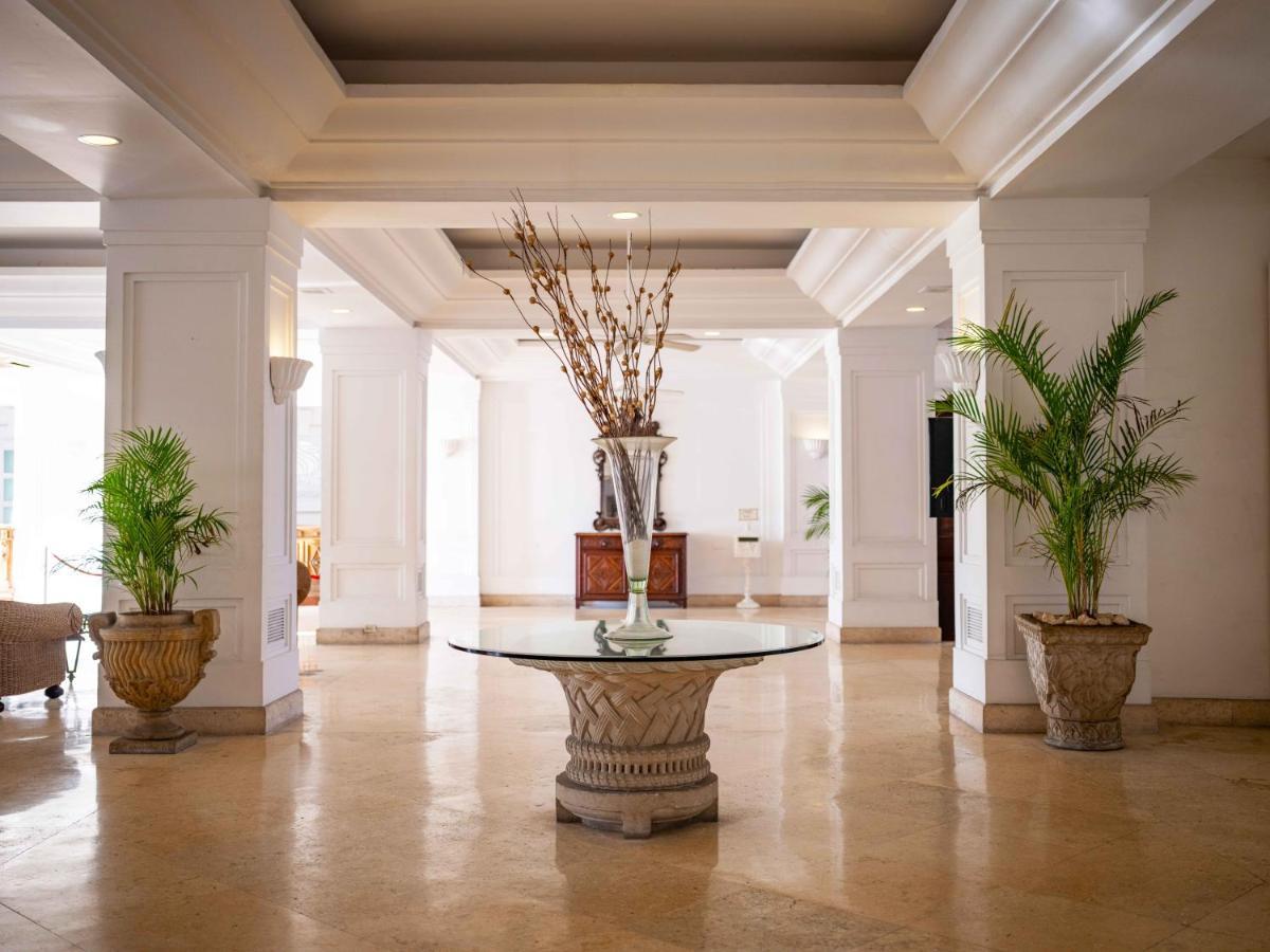 Las Hadas By Brisas Manzanillo Extérieur photo The lobby of the hotel