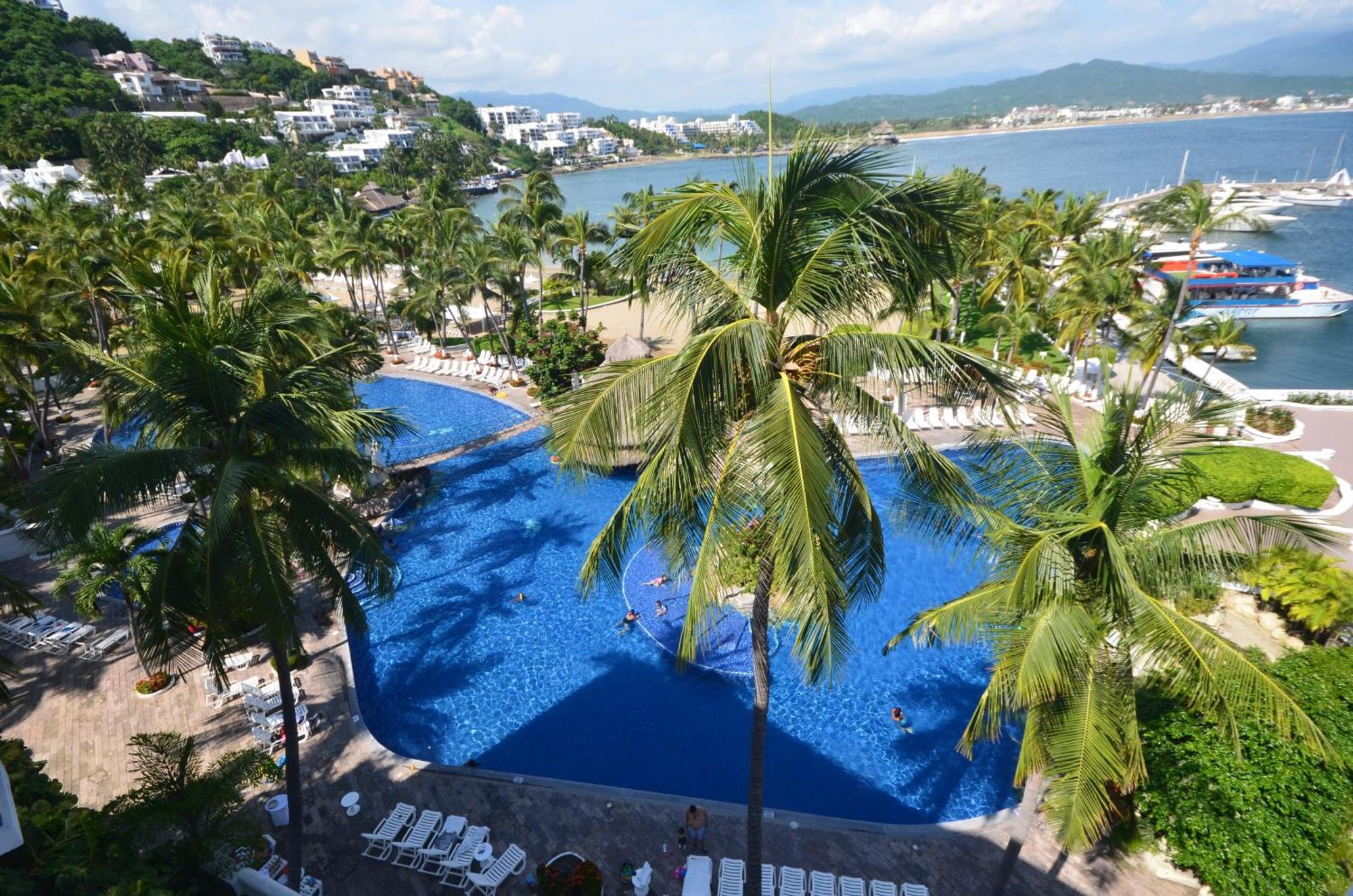 Las Hadas By Brisas Manzanillo Extérieur photo View of the bay