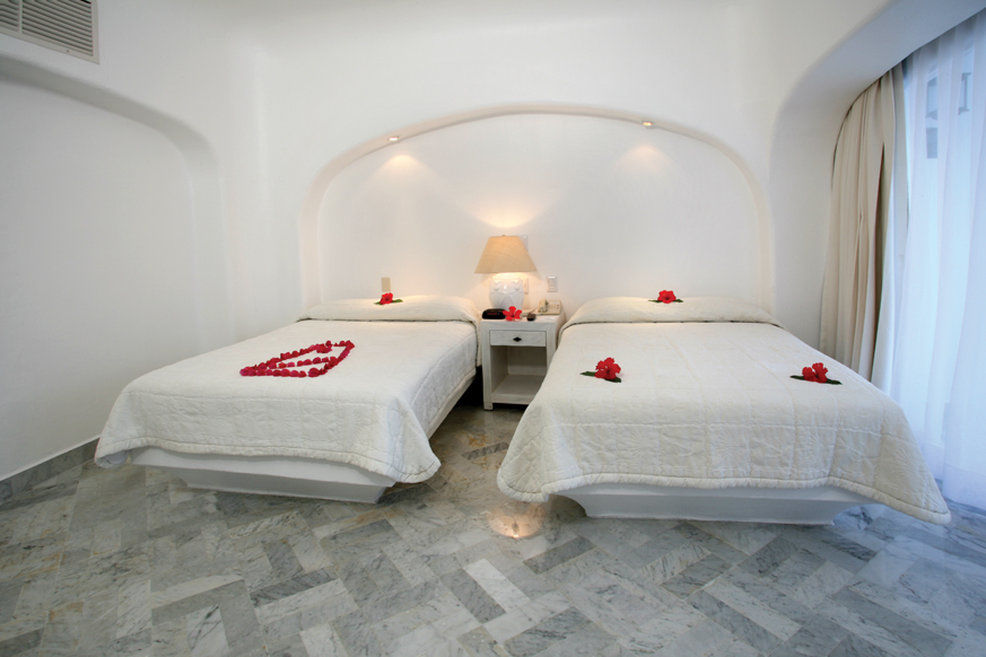 Las Hadas By Brisas Manzanillo Extérieur photo A room at the hotel