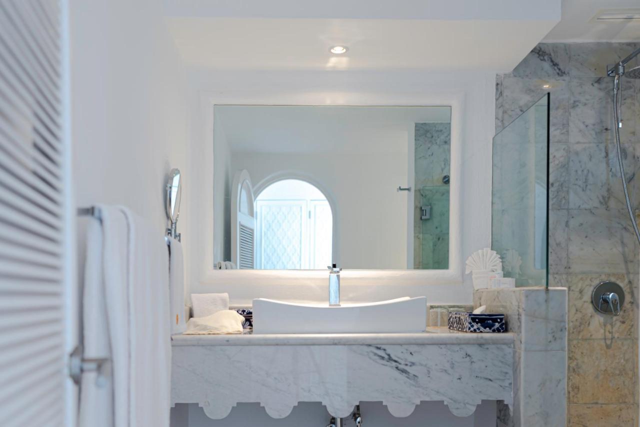 Las Hadas By Brisas Manzanillo Extérieur photo Bathroom mirror