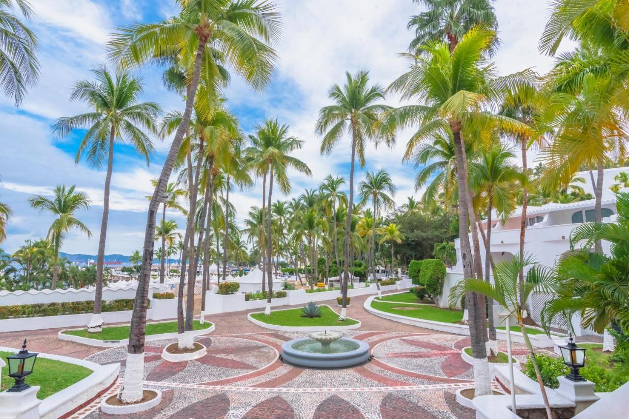 Las Hadas By Brisas Manzanillo Extérieur photo View of the town of Puerto Vallarta